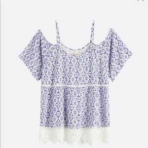 Skies Are Blue cold shoulder top